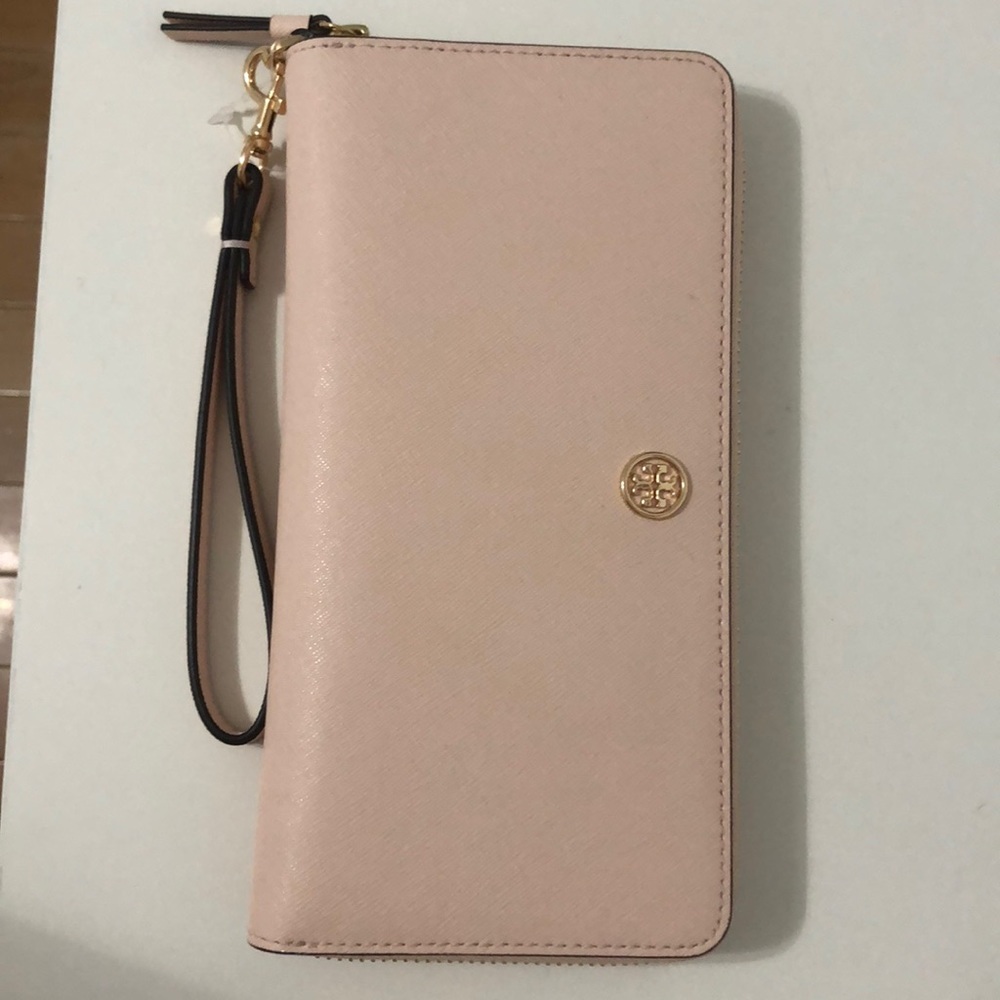 Tory Burch wallet wristlet new